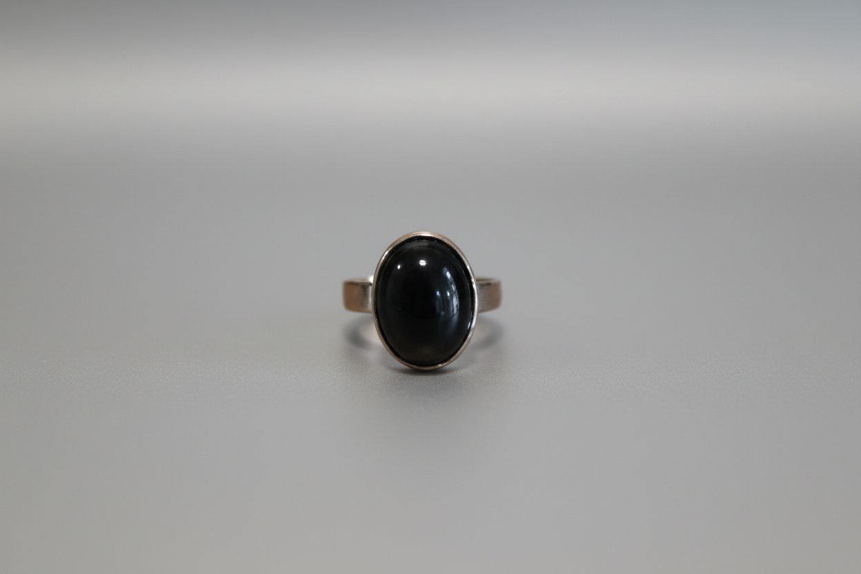 Anillo de piedra obsidiana negra
