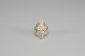 Anillo de Nudo de Bruja acero dorado IVA incluido.