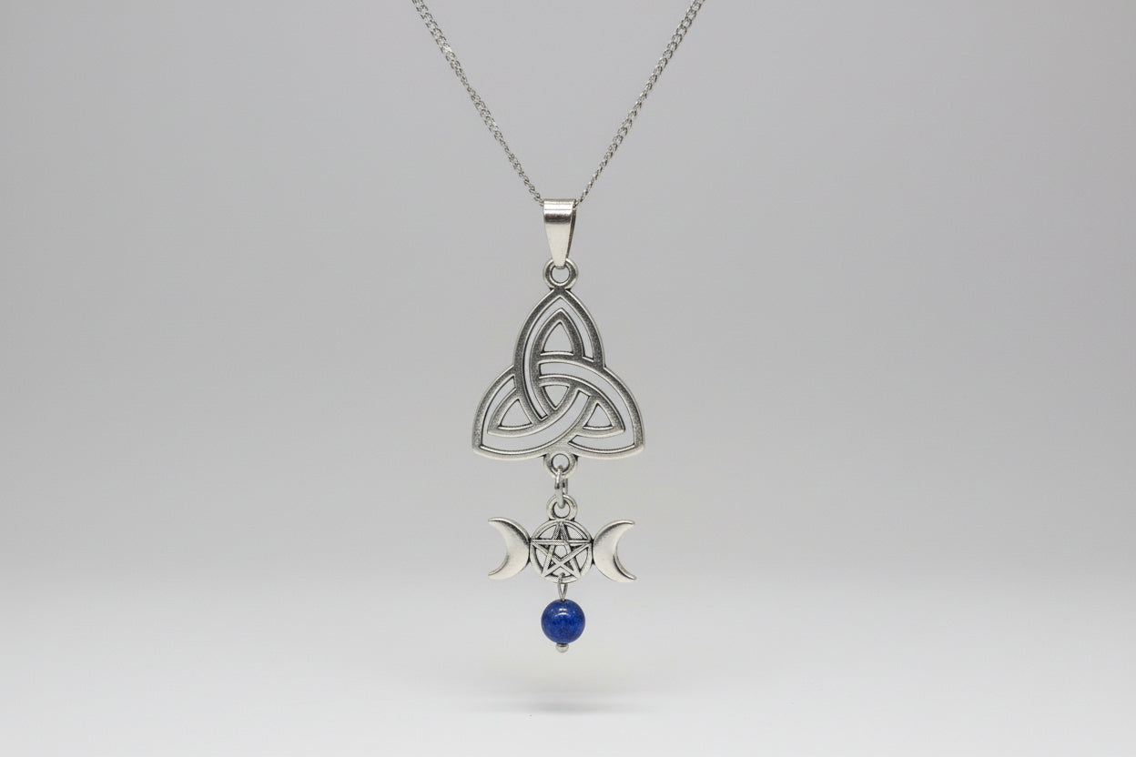 Colgante amuleto triqueta, triple luna, tetragramaton acero más piedra lapislázuli(Diseño de Lubelia)