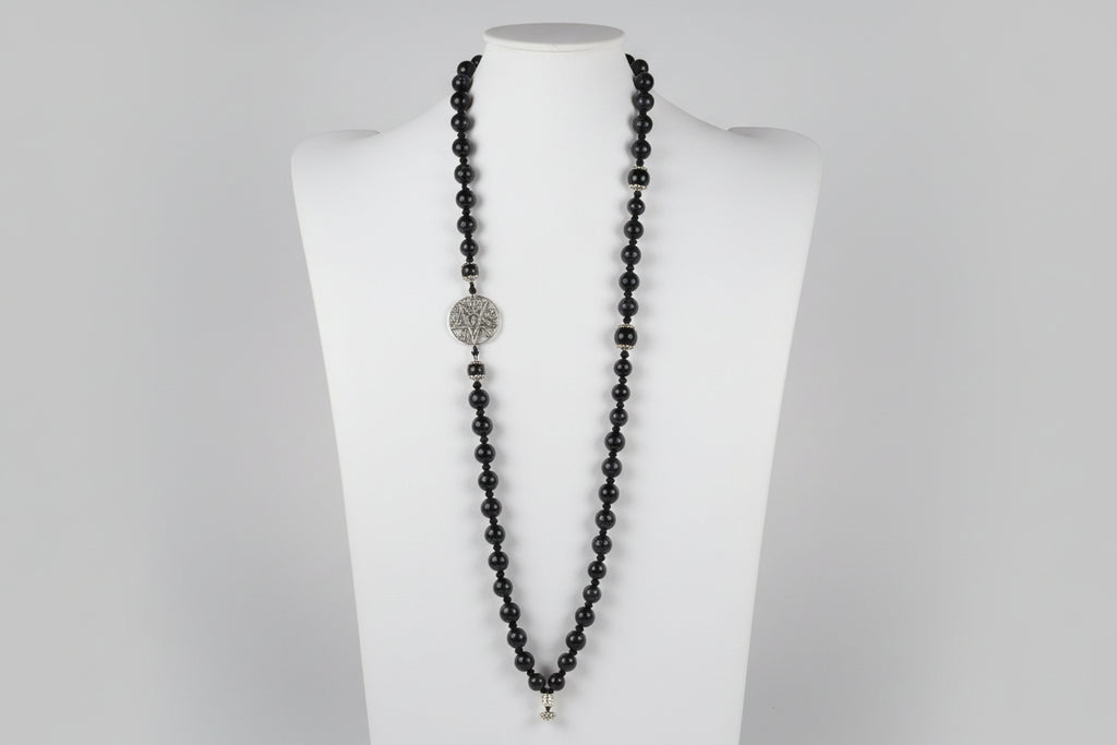 collar de cuentas lluvia de estrellas con  tetragramaton, flor central y plumas de acero (Diseño de Lubelia)IVA incluido