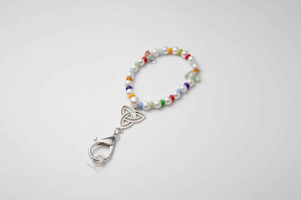 Colgante para móvil con piedras de fantasía, mariposa, luna y triqueta