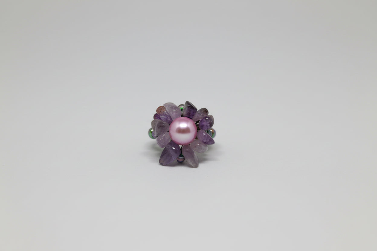Anillo elástico flor piedra amatista, turmalina arcoiris ( Diseño de Lubelia ) IVA incluido