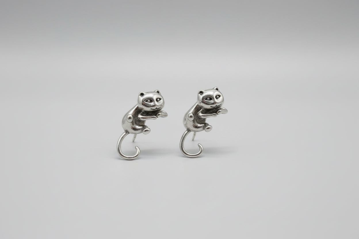 Pendientes acero de gato  IVA incluido