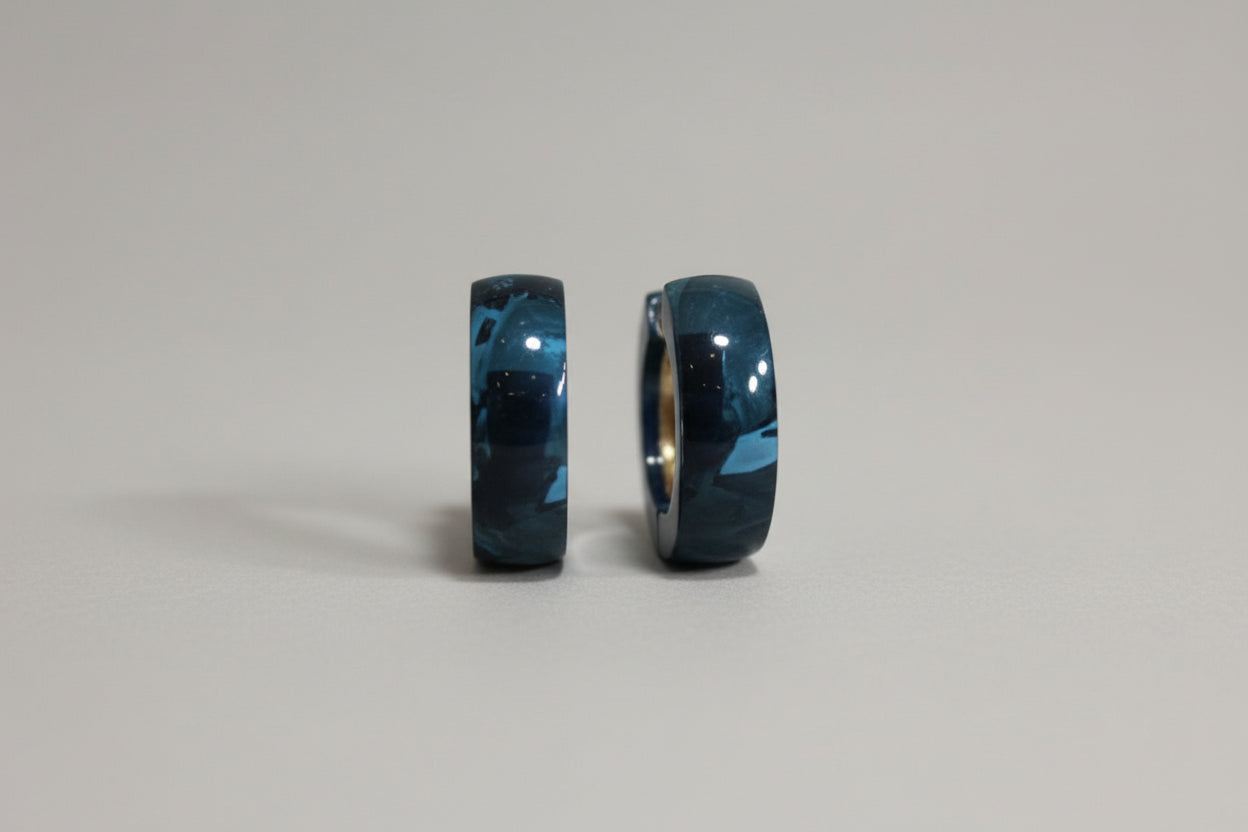 Pendientes aro azul metálico cierre congo. IVA incluido