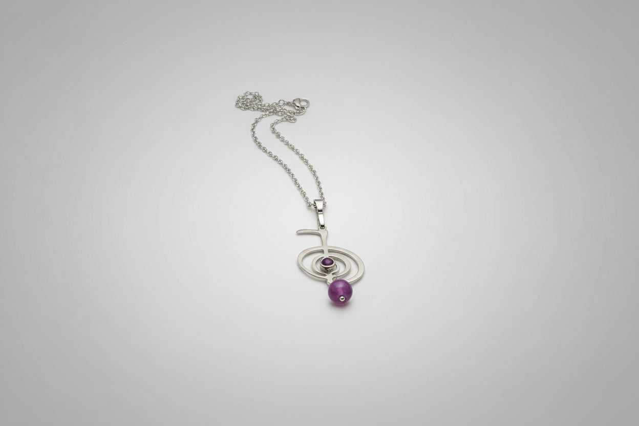 Colgante con cho ku Rei, piedra rosa con cadena de acero (Diseño de Lubelia) IVA incluido