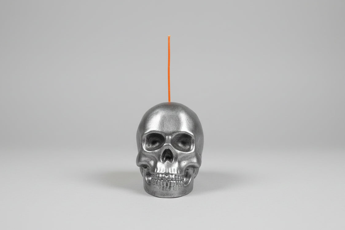 porta incienso calavera  color gris metálico hecho a mano 6X4cm. (Diseño de Lubelia ) IVA incluido