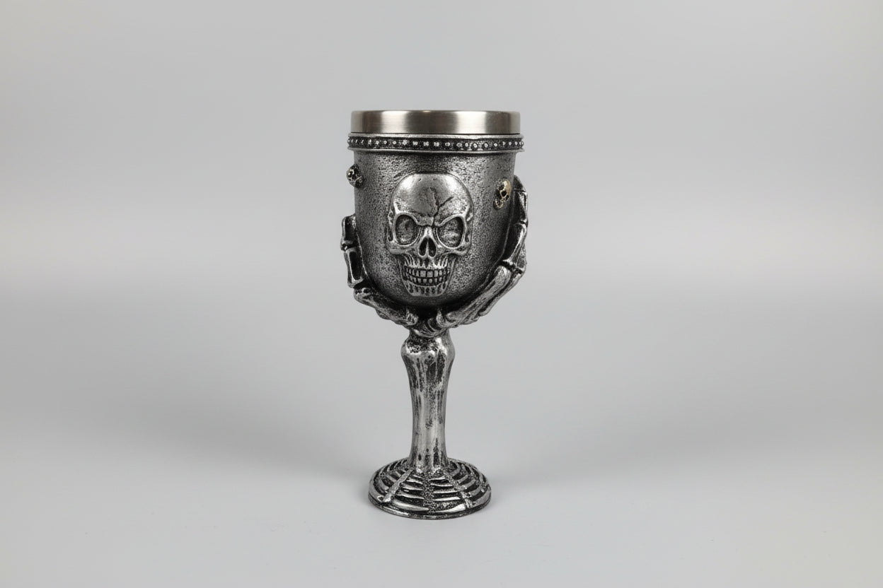 Copa ceremonial gris metálico acero y  resina calaveras 19X7 cm. IVA incluido