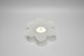 Porta velas forma de flor color blanco de cristal 11X11cm. IVA incluido