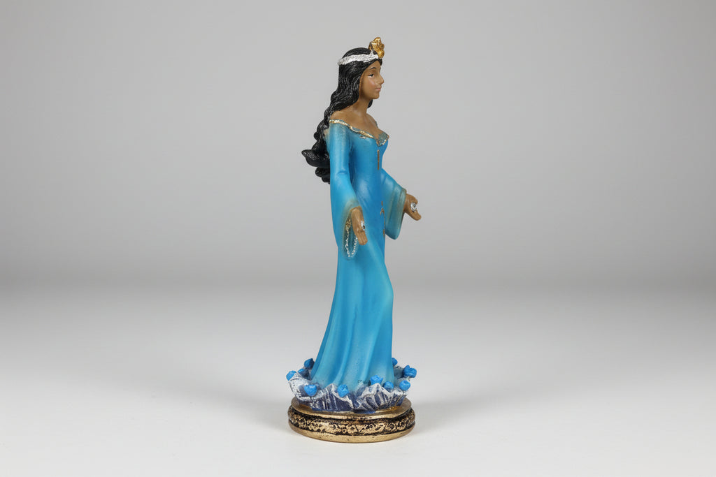 Diosa  del mar Yemayá es la madre primordial, la dueña del mar color azul más colgante caracola 12X4 cm.IVA incluido