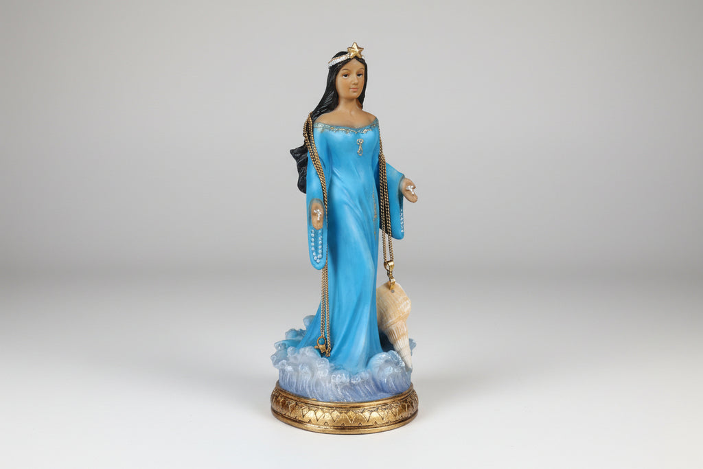 Diosa  del mar Yemayá es la madre primordial, la dueña del mar color azul más colgante caracola 20X8 cm.IVA incluido