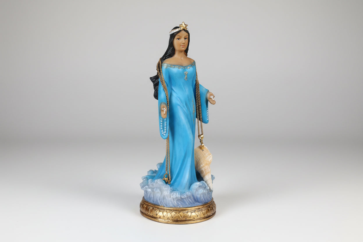 Diosa  del mar Yemayá es la madre primordial, la dueña del mar color azul más colgante caracola 20X8 cm.IVA incluido