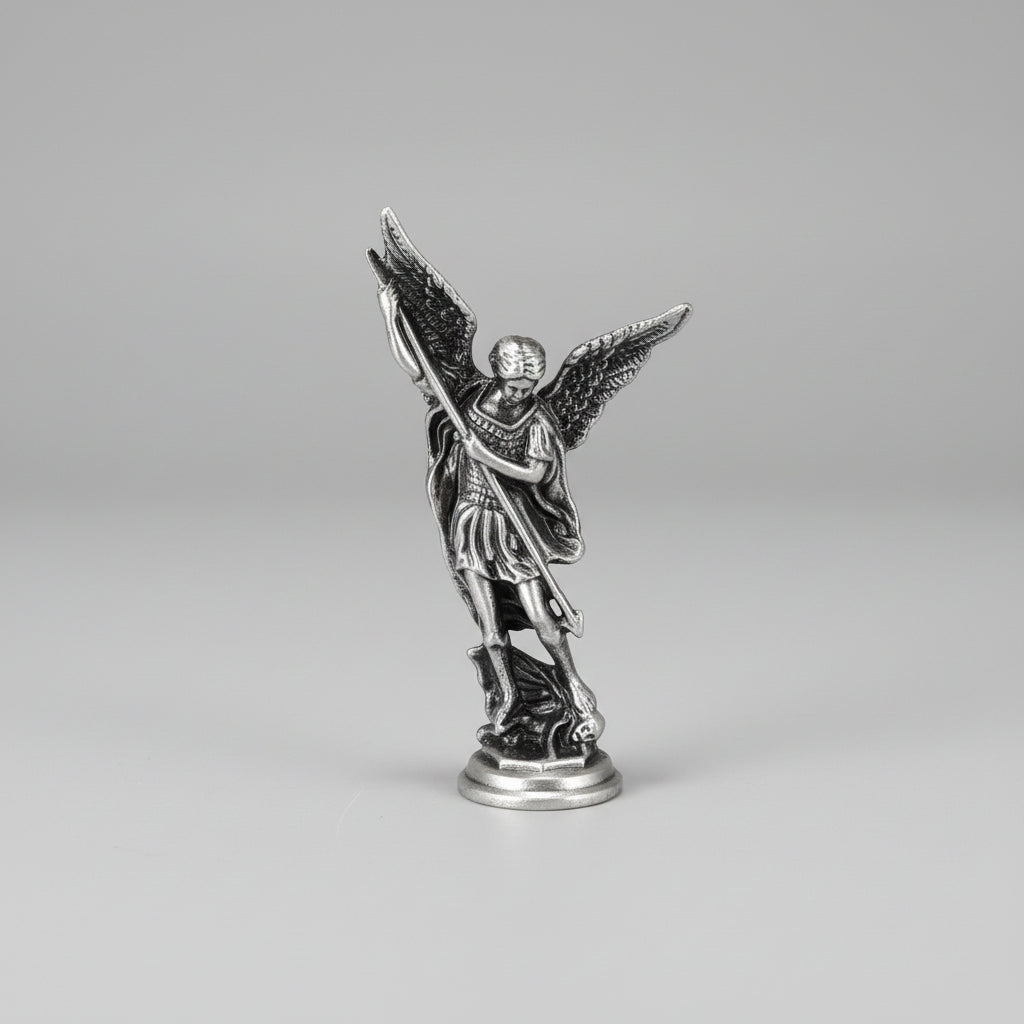 Arcángel Miguel  protector y defensa color plateado 8X2cm.IVA incluido