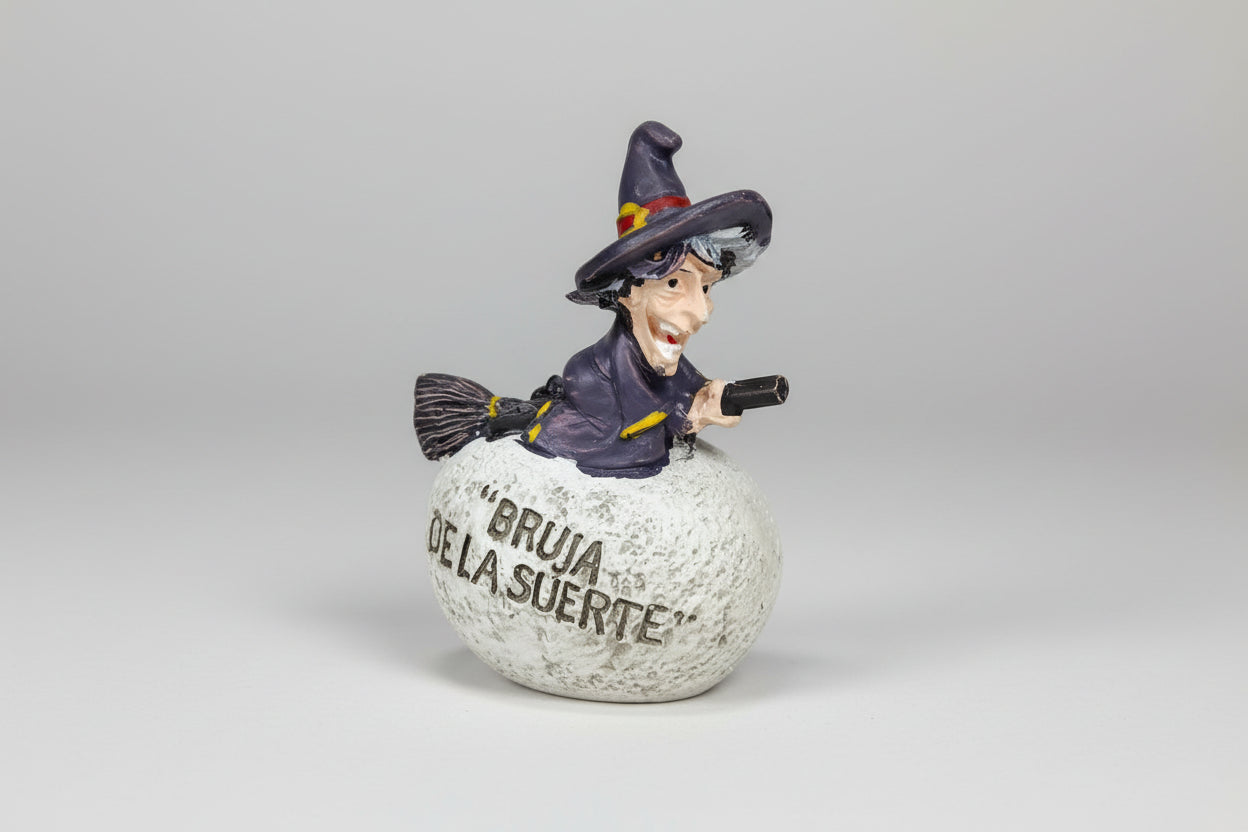 Brujita de la suerte  8X4 cm.IVA incluido