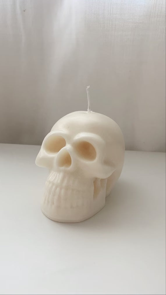 Vela calavera pequeña color blanco. IVA incluido.