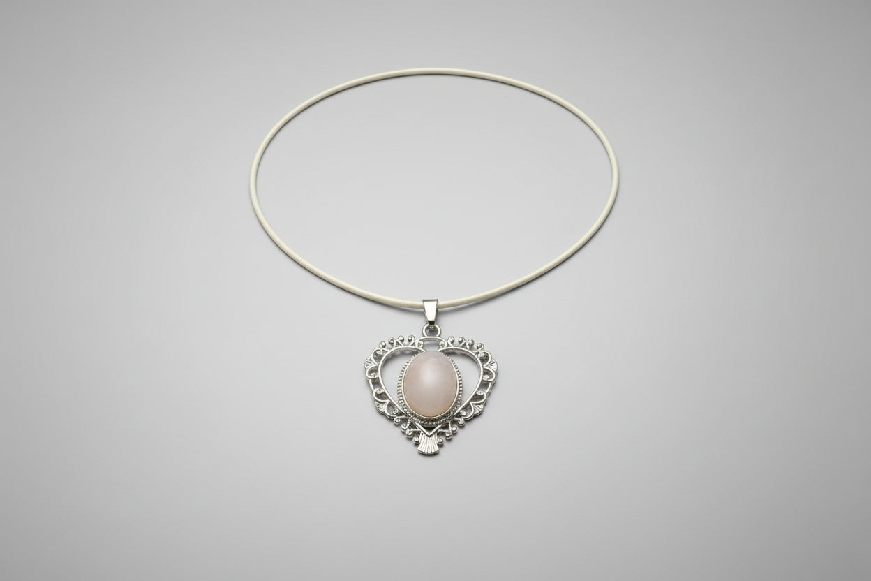 colgangte corazón piedra rosa con cadena cordón IVA incluido