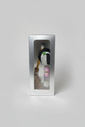 Pack Escoba con sombrero de bruja pluma blaca y rollón de cuarzo blanco con agua de florida.IVA incluido
