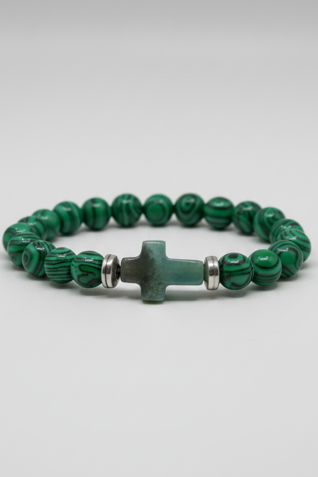 Pulsera de cuentas piedra Malaquita y cruz de cuarzo ( Diseño de Lubelia ) IVA incluido